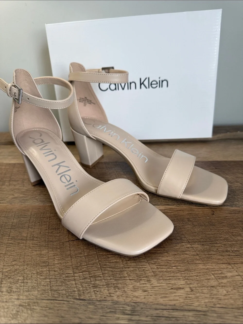 Calvin Klein calvin klein